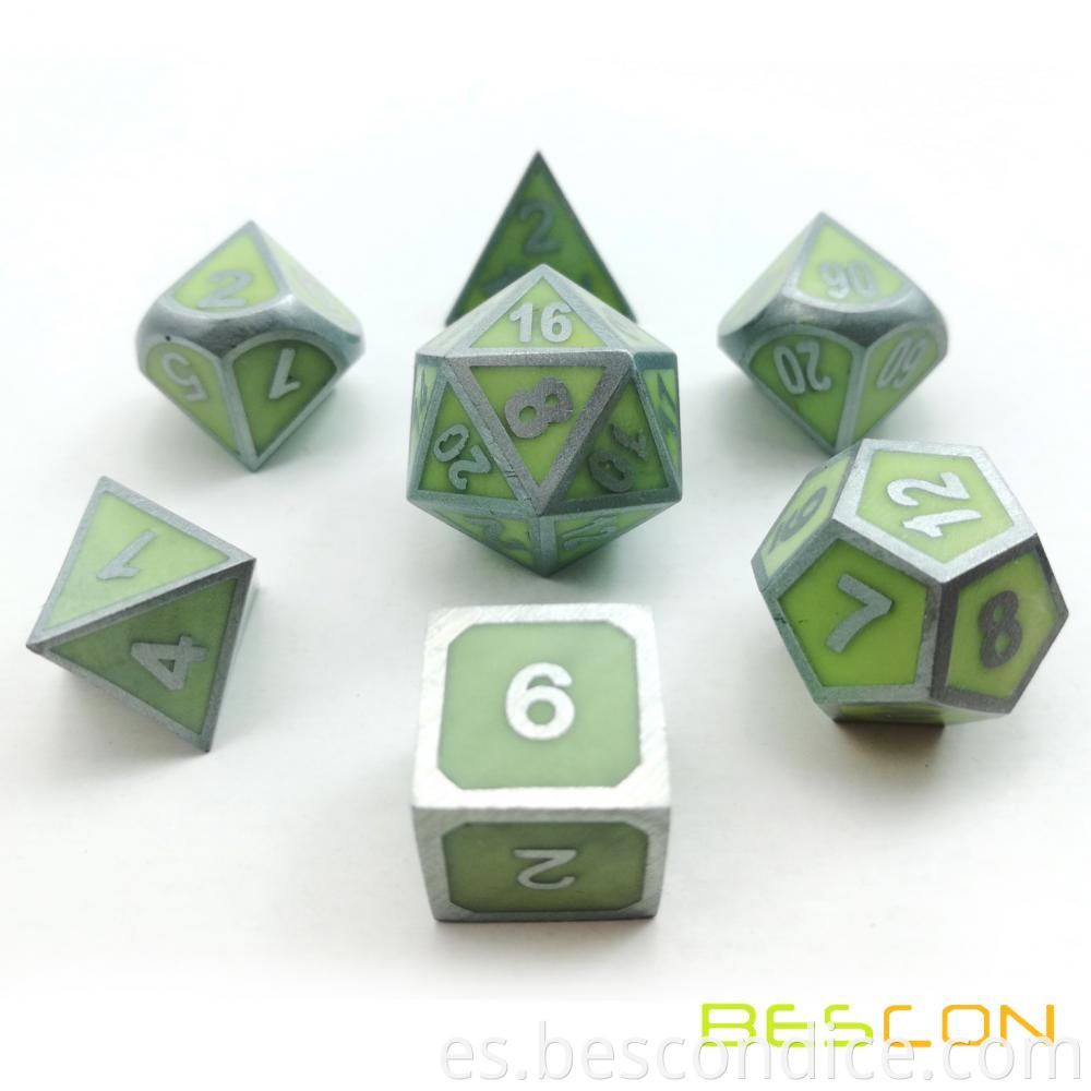 Glow In The Dark Metal Dice Set 3